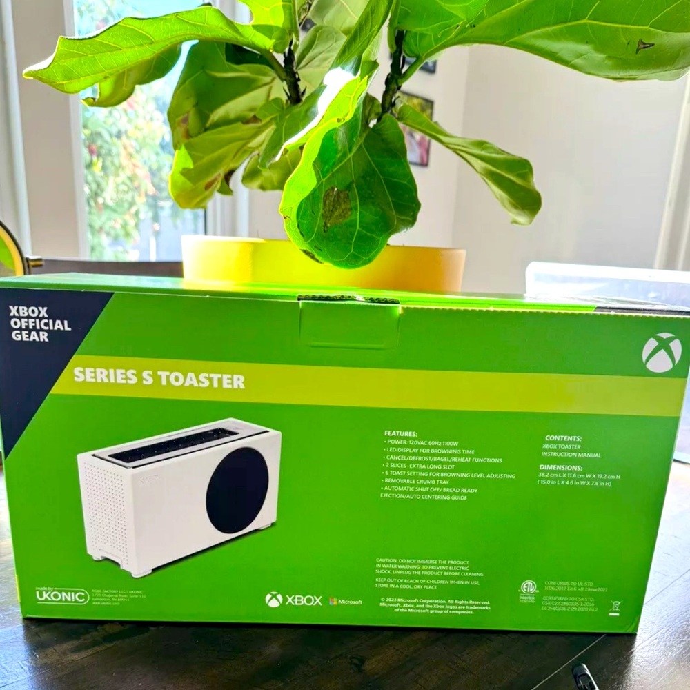 X box Modern White Toaster with LED Display - Picture 5 of 5